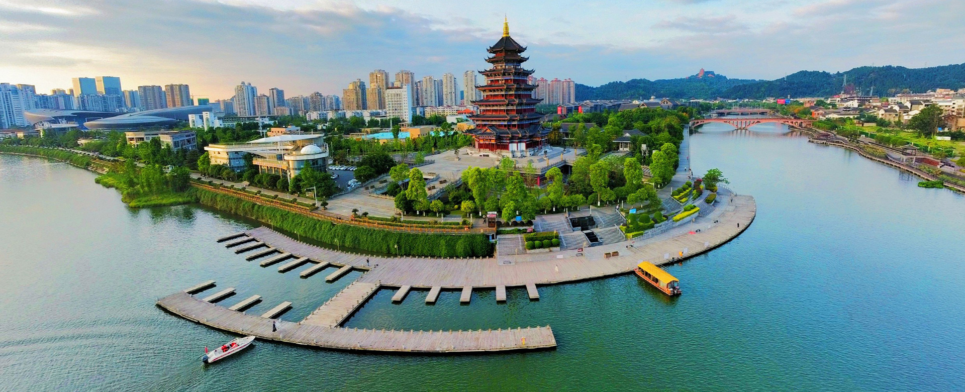 興企愛(ài)崗、志美行厲、建功立業(yè)